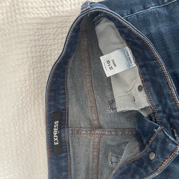 Express hyper stretch slim fit jeans 2 pair 33/32 and 3 pair of 34/32. $20 each. - Picture 4 of 12